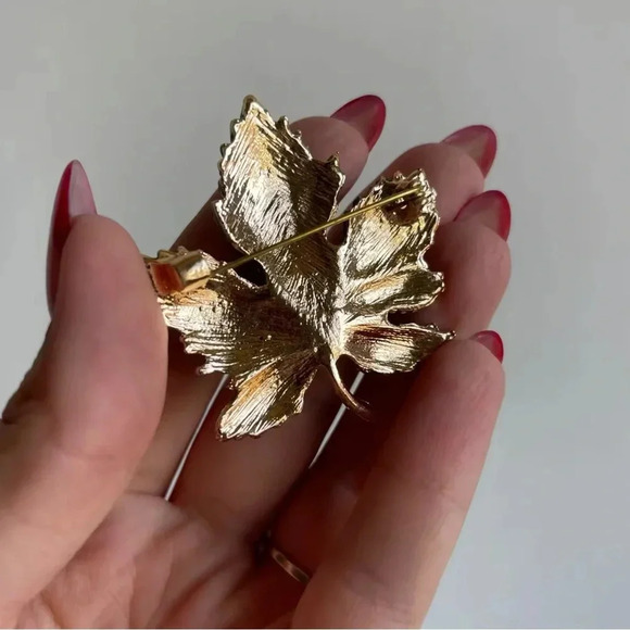 Bria Red Maple Leaf Green Crystal Brooch - Picture 5 of 8
